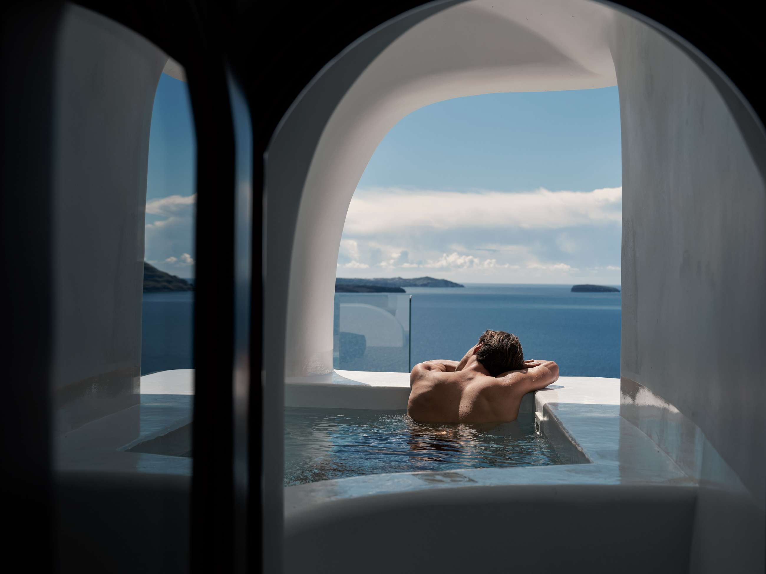 Olvos Luxury Suites - Santorini, Greece