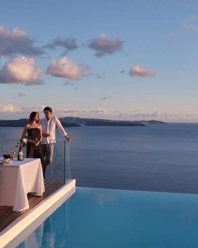 Olvos Luxury Suites - Santorini, Greece